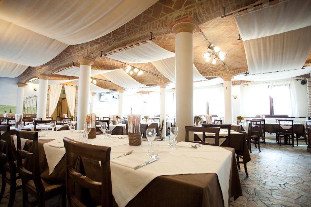 Hotel Del Rio Srl - Ristorante E Azienda Agricola Casinalbo Dış mekan fotoğraf