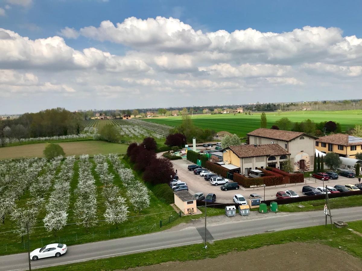 Hotel Del Rio Srl - Ristorante E Azienda Agricola Casinalbo Dış mekan fotoğraf