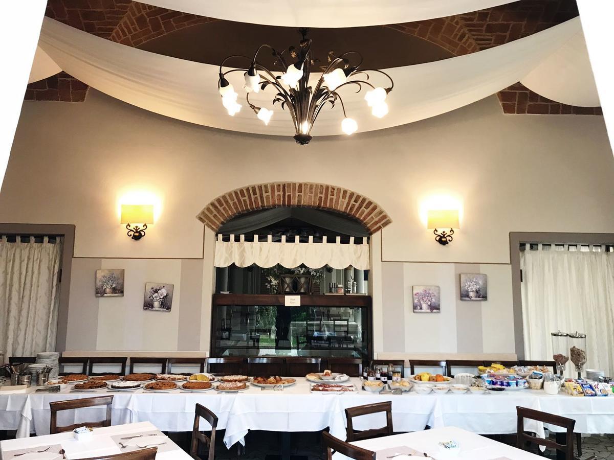 Hotel Del Rio Srl - Ristorante E Azienda Agricola Casinalbo Dış mekan fotoğraf