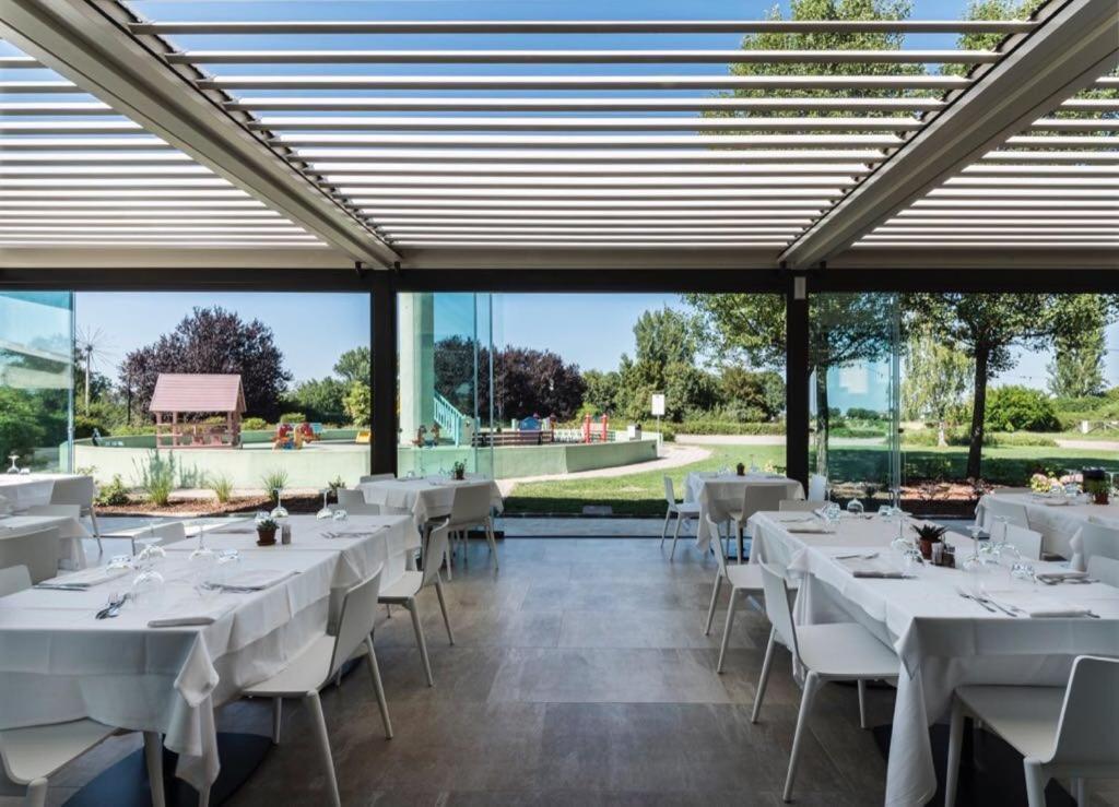 Hotel Del Rio Srl - Ristorante E Azienda Agricola Casinalbo Dış mekan fotoğraf